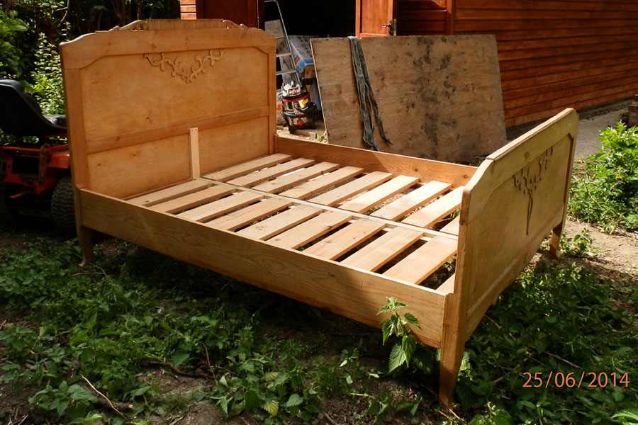 Cobnut Interiors Oak Bed