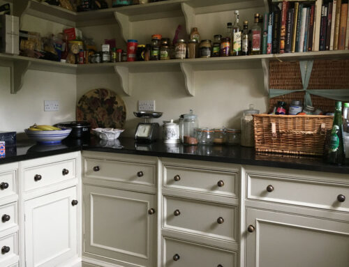 Secondary kitchen for food preperation